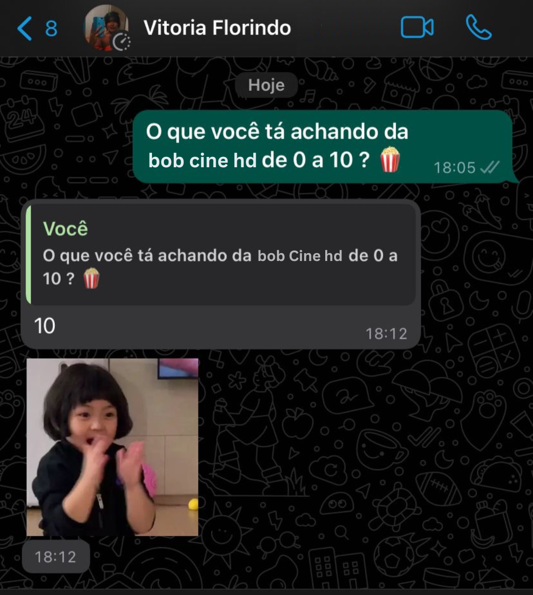 Foto de um cliente satisfeito com o CineFlic